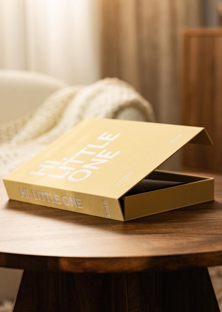 KAILA HI LITTLE ONE Yellow - Coffee Table Photo Album (60 Feketék oldal)