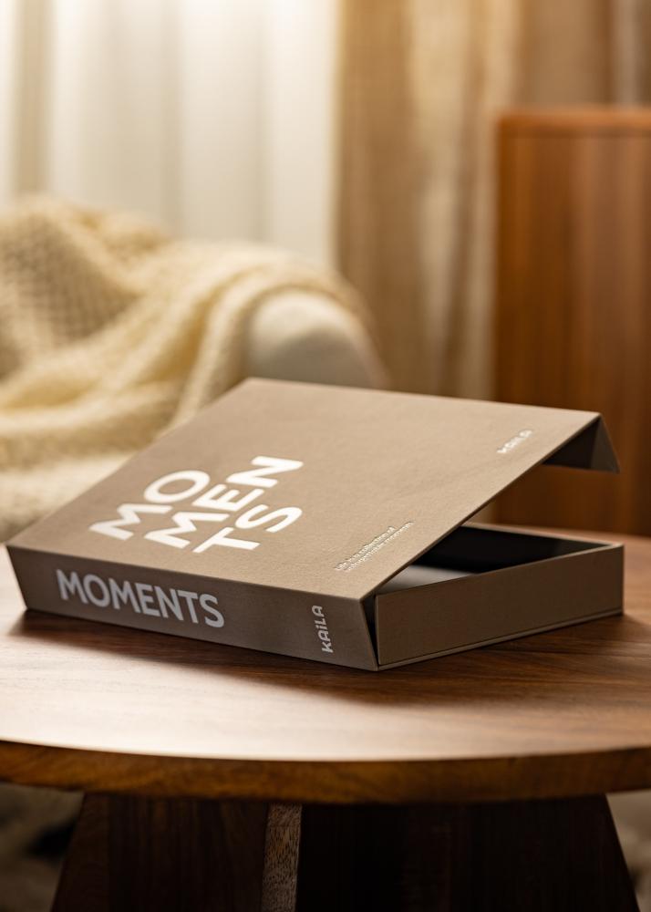 KAILA MOMENTS Grey - Coffee Table Photo Album (60 Feketék Oldalak / 30 lap)