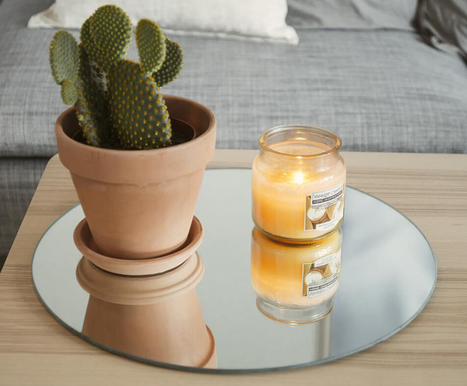 Spegelbricka - rund spegel som bricka för ljus